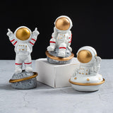 Maxbell Spaceman Figurine Educational Themed Art for Themed Party Decor Housewarming Sitting on Planet