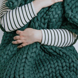 Maxbell Handmade Chunky Knit Blanket Knitted Blanket for Living Room Bedroom Decor Gray