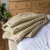 Maxbell Handmade Chunky Knit Blanket Knitted Blanket for Living Room Bedroom Decor Beige