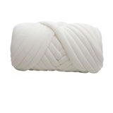 Maxbell 1kg Velvet Chunky Yarn Arm Knitting Rug Making Hand Knit Pet Bed Crocheting White