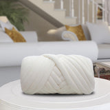Maxbell 1kg Velvet Chunky Yarn Arm Knitting Rug Making Hand Knit Pet Bed Crocheting White
