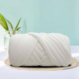 Maxbell 1kg Velvet Chunky Yarn Arm Knitting Rug Making Hand Knit Pet Bed Crocheting White