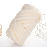 Maxbell Chunky Yarn Durable Comfortable for Crocheting Hand Knitting Weaving White
