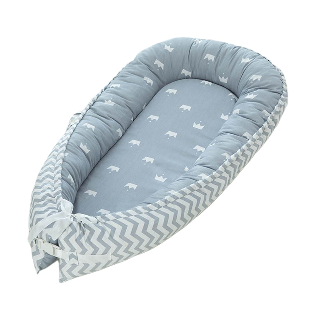 Max Foldable Travel Crib Baby Cotton Sleeping Baby Bassinet Bed b Crown_Blue