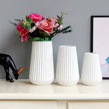 Maxbell Ceramic White Vase Ornament Porcelain Statue Figurine Photo Prop Garniture M - Aladdin Shoppers