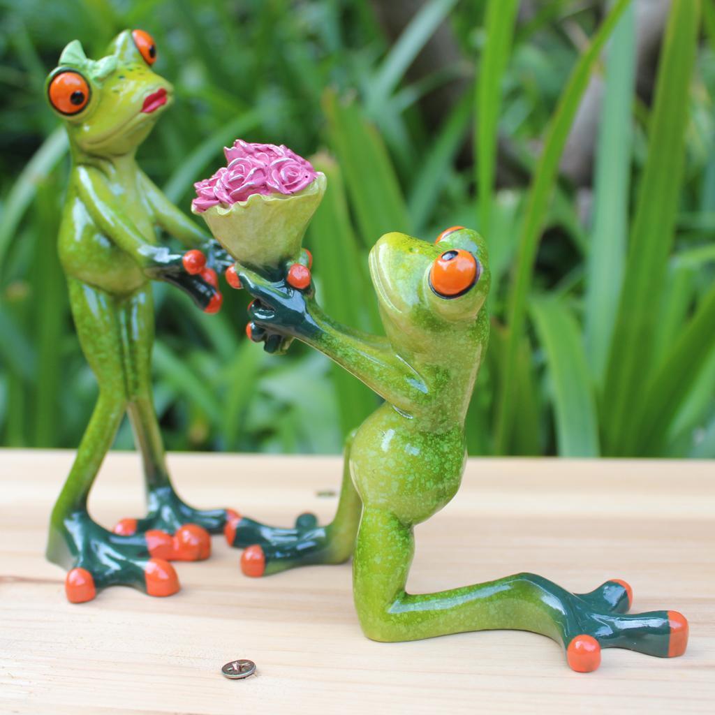 Maxbell Frog Decoration Animal Resin Crafts Lay Flowers Figurines Kawaii Crafts Wedding Decoration Love Cute Couple Figurine - Aladdin Shoppers